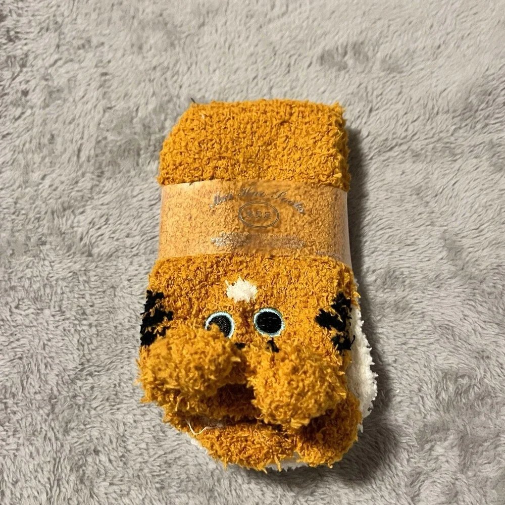 Mei Hao‎ Socks Soft Polyester Women One Size Orange Cat & Pom Balls Kawaii NEW